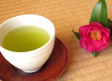 アンチエイジングにも役立つ緑茶の美容効果